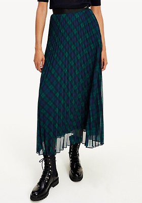 Holly Willoughby Tartan Midi Skirt This Morning November 2020 – Fashion ...